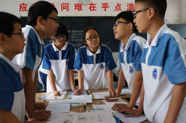 初中寄宿学校（为什么不建议初中生）