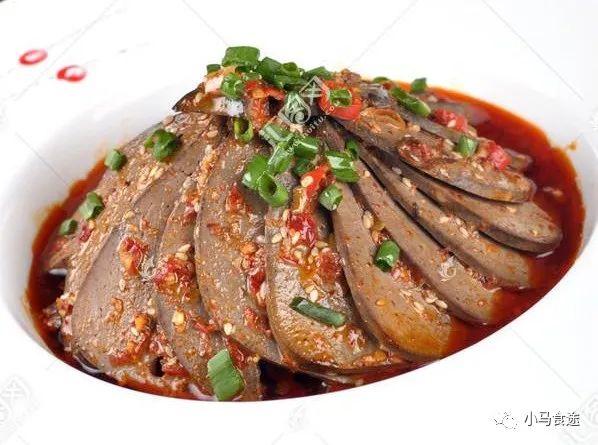 四川麻辣凉拌菜的做法制作正宗四川麻辣凉菜的步骤1,香菜选择嫩嫩的