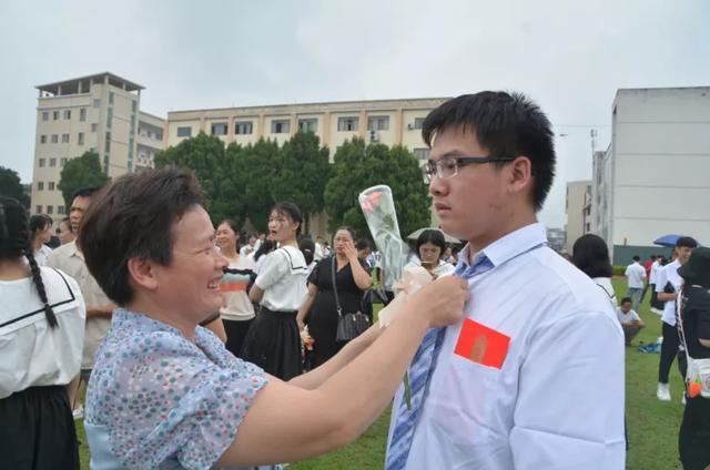 成人礼祝福短语，成人礼简短祝福语（以梦为马）