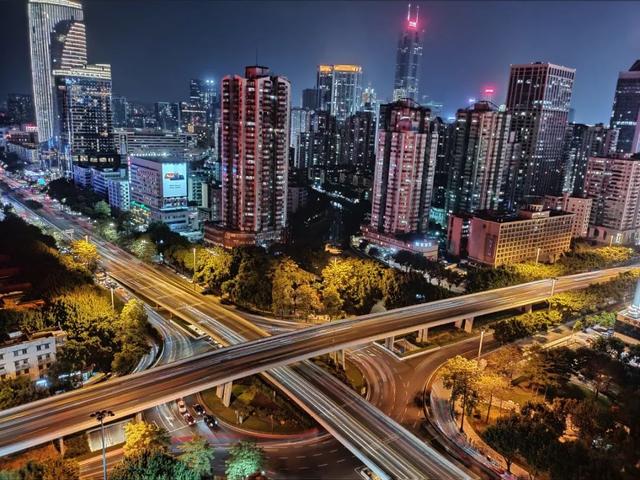 手机夜间模式怎么设置，手机如何开启夜间模式浏览（如何用手机拍星空、月亮、车轨）