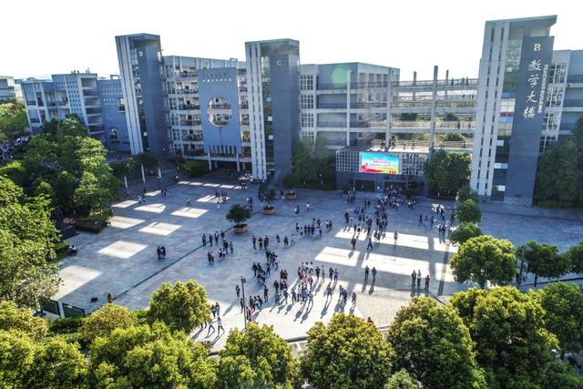 2018重庆高职院校排名及单招学校名单，重庆高职院校排名前十（3所国家示范性院校2所高水平建设学校）