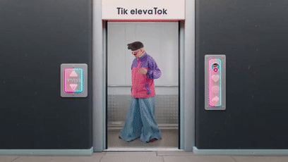 蓝黑还是白金裙子原图出来啦！，蓝黑白金裙子图片（用最火的表情包拍最有梗的MV）