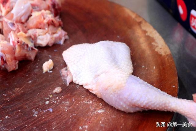 鸡肉去腥味的方法，鸡肉去腥小妙招（教你饭店的1招）