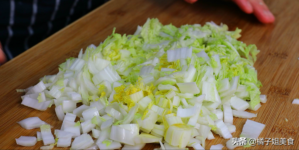 圖片[3]-【豆腐娃娃菜鴨蛋湯】做法步驟圖 營(yíng)養(yǎng)美味 暖身又暖心-起舞食譜網(wǎng)