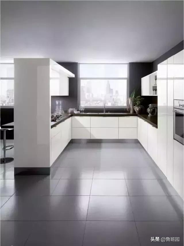 pet是什么材料，pet是什么材料是食品级吗（PET材料“破壁”进入家居界）