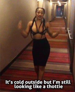 贫民窟女孩爆梗，贫民窟女生（贫民窟女孩一夜爆红）