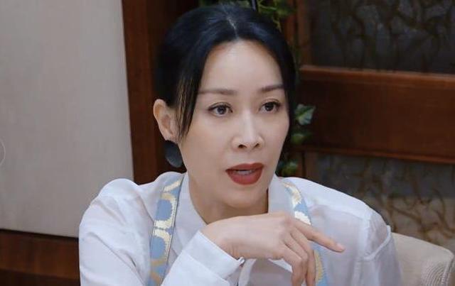 向往的生活彩灯是什么品种，向往的生活里的彩灯是什么动物（那英成《向往的生活》最“炸场”嘉宾）