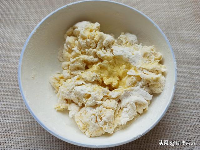 各种烙饼的做法，各种烙饼的做法大全（“末伏烙饼摊鸡蛋”）