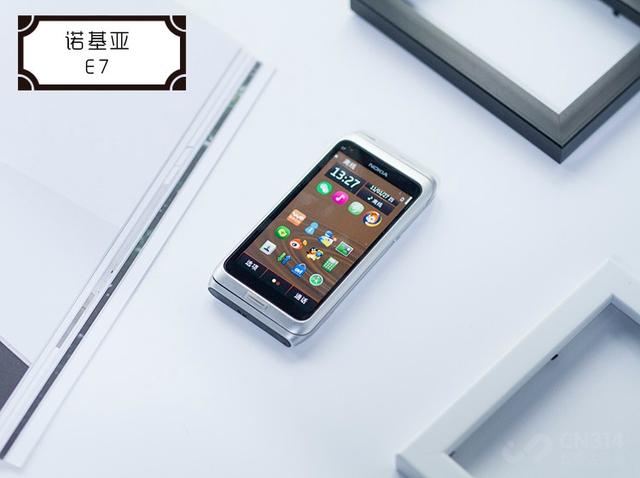 诺基亚全键盘触屏，全键盘的诺基亚手机有哪些型号（“硬核”全键盘诺基亚E系列来打脸了）