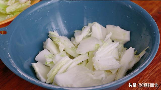 醋溜白菜的做法家常，辣白菜料的做法及配方（吃了20多年醋溜白菜）