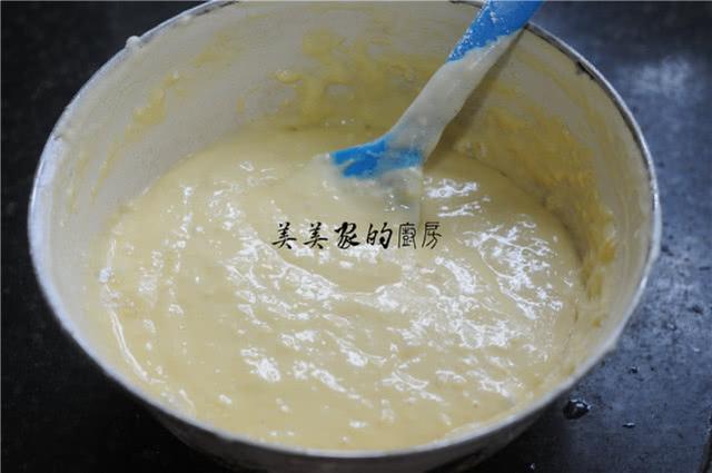 鸡蛋糕蒸几分钟，鸡蛋糕要蒸几分钟（教你做简单的蒸蛋糕）