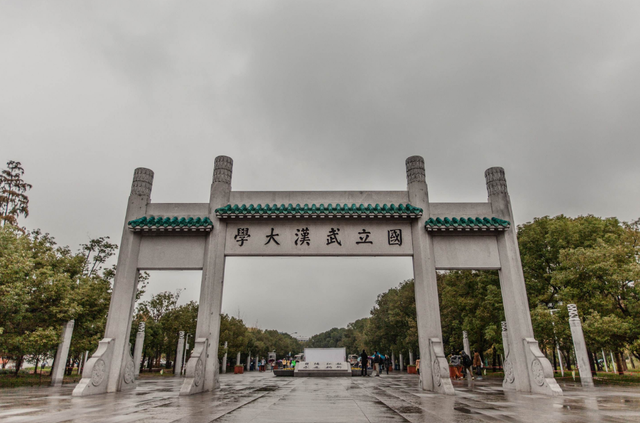 张彤演员个人资料，他妻子是演员张彤