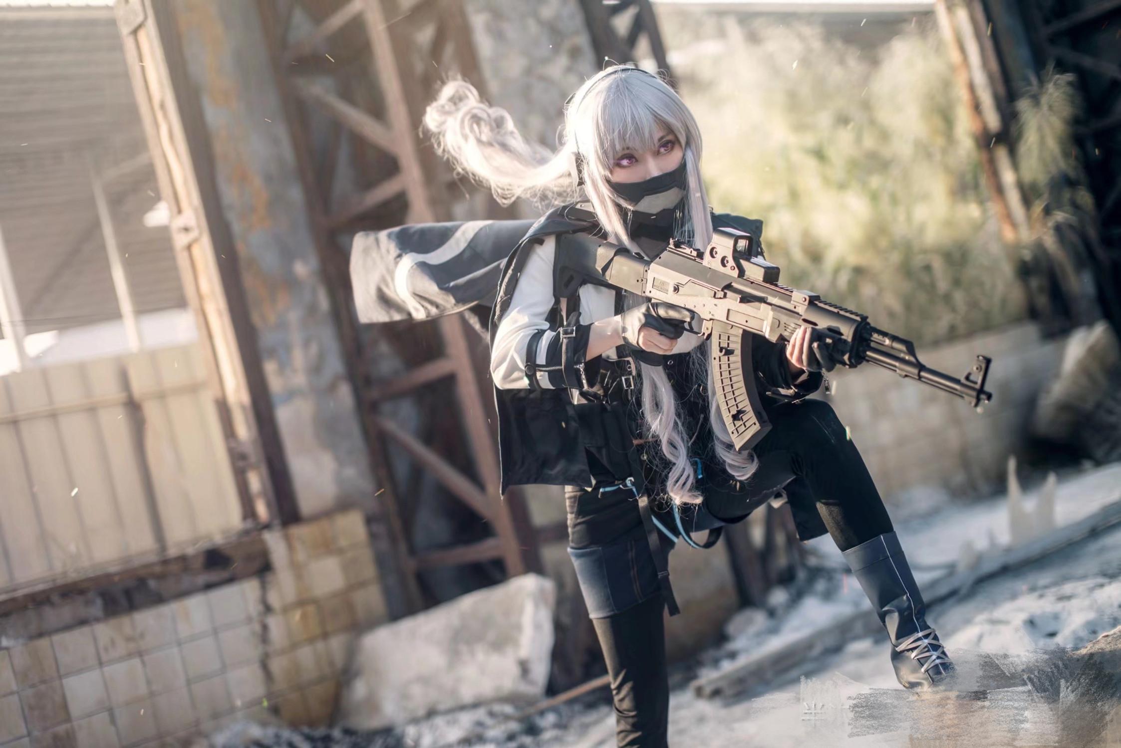 四组非常漂亮的手游《少女前线》系列cos作品!造型很帅气-质信十强榜