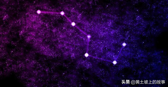 北斗七星在天空的哪个方向，北斗七星在哪个方向（北斗星并不是一直在北方）