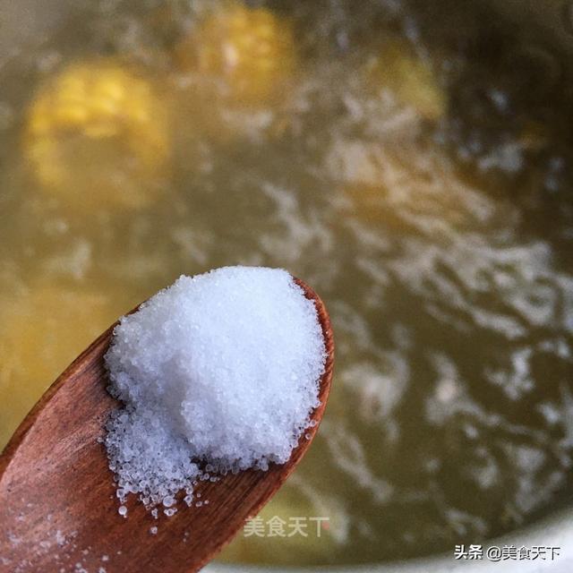 松子玉米的做法，玉米馒头怎么做才能松软好吃视频（玉米这样做也太好吃了吧）