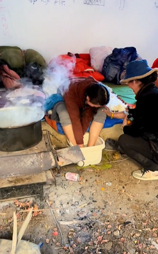 降央卓玛是男是女，降央卓玛照片（37岁降央卓玛太接地气）