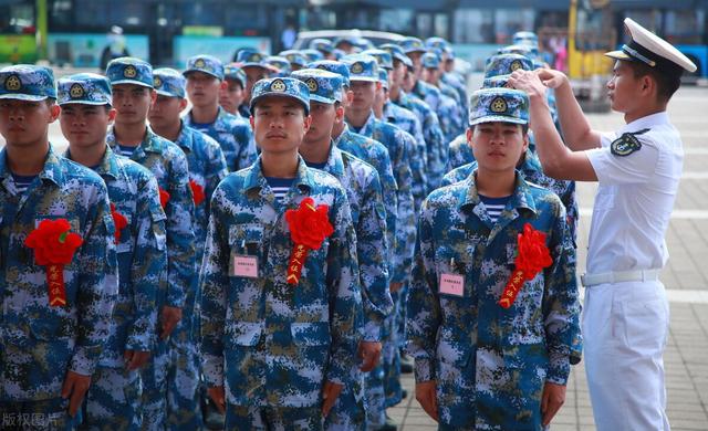 当兵体力差会被退回来吗，女生当兵体力差会被退回来吗（参军第二个月身体累要求退伍）