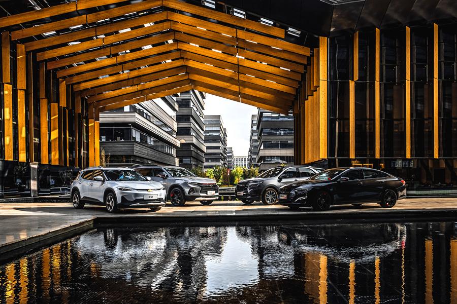 alcantara是什么材质，Alcantara是什么（Alcantara不再是超跑专属）