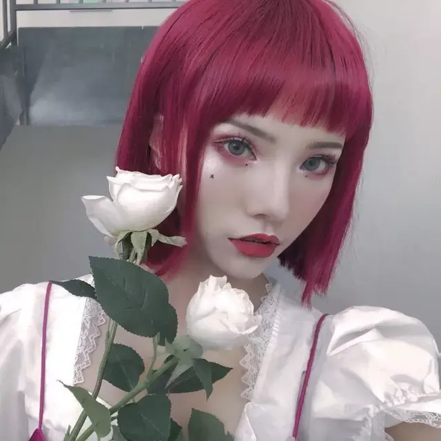 念七 精致女生染发社会酷头像微信，念七 精致女生染发社会酷头像（各种发色的小姐姐头像）