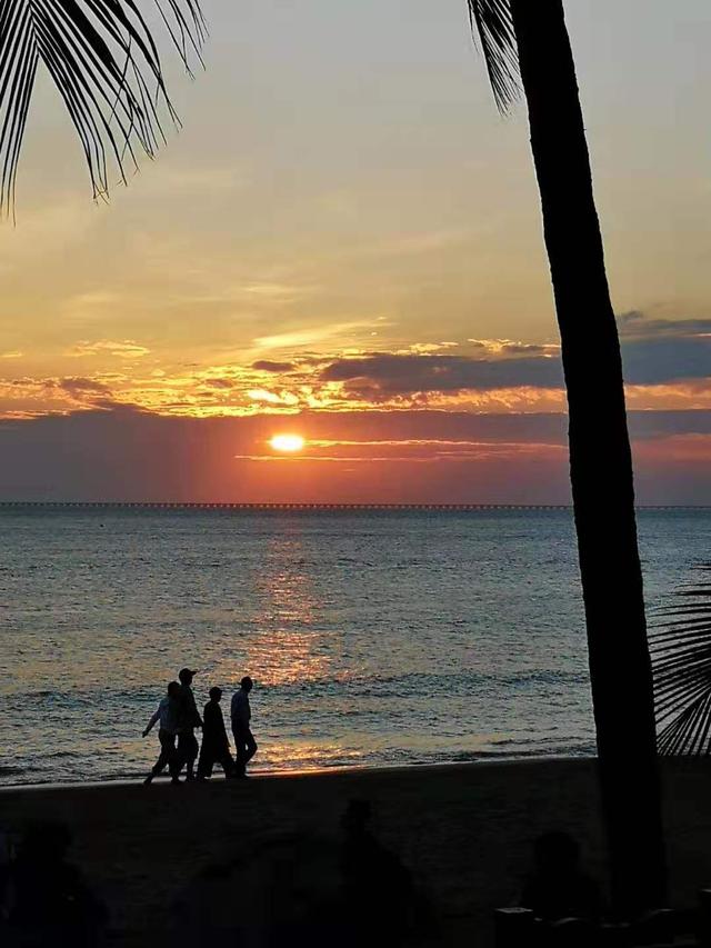 天涯海角在哪个省，天涯海角在哪里哪个省（海南天涯海角，风光旖旎如画）