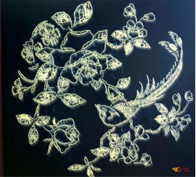 用纸怎样包花，用纸包花怎么包（云南省首届“非遗购物节”在楚雄开启）