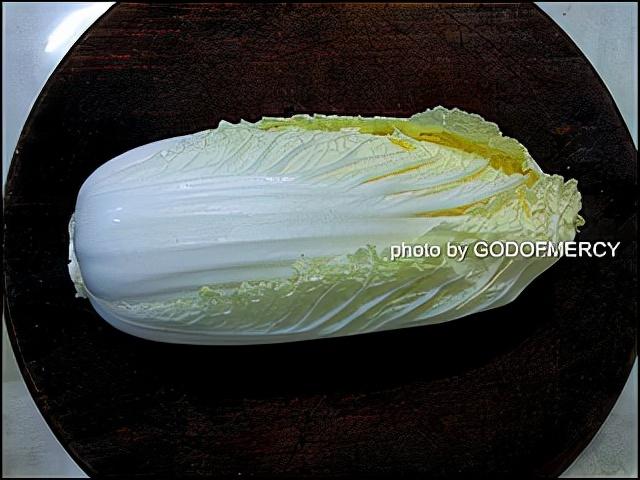 白菜怎么吃，白菜怎么吃解毒效果好（舒缓压力白菜炒肉片的做法）