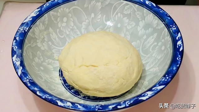 茄子馅饺子的做法，茄子水饺的做法（比肉饺子还香还好吃）