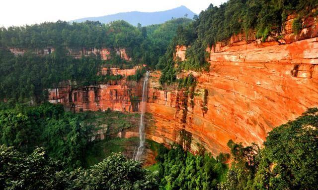 江西主要是什么地形，江西主要是什么地形类型（中国七大丹霞美景地）