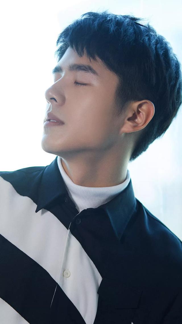 男生头像 刘昊然小哥哥 帅到犯规微信，男生头像 刘昊然小哥哥 帅到犯规（壁纸 ， 帅气的刘昊然）