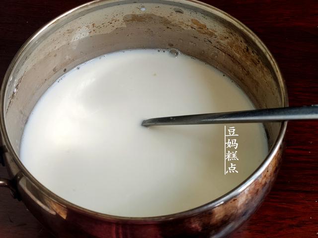 红豆椰汁糕怎么做，椰浆红豆糕最简单做法（常吃皮肤白净不长斑）