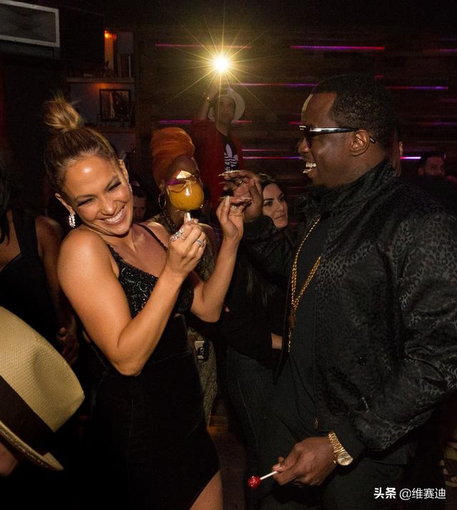 詹妮弗洛佩兹，歌影双栖的好莱坞天后（詹妮弗洛佩兹结婚）