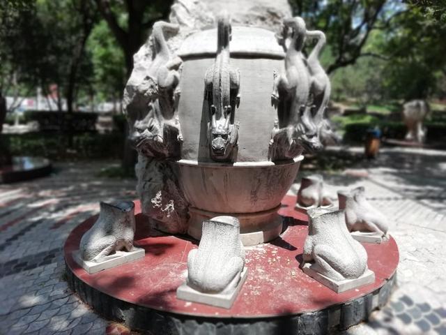 太阳地球月亮运行图，地球月球运动轨迹图（公园虽小，历史文化元素不少）