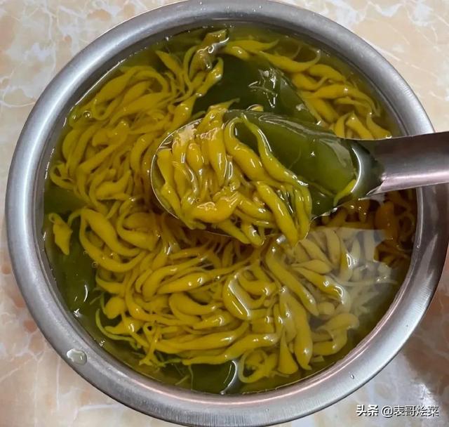 白凉粉是什么东西，白凉粉是什么东西做出来的（夏日：广西香肉荔枝靠边站）