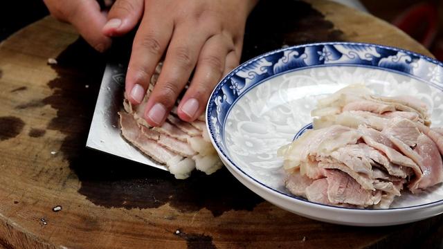 二刀肉做什么好吃，二刀后腿肉适合做什么菜（简单一炒开胃又好吃）