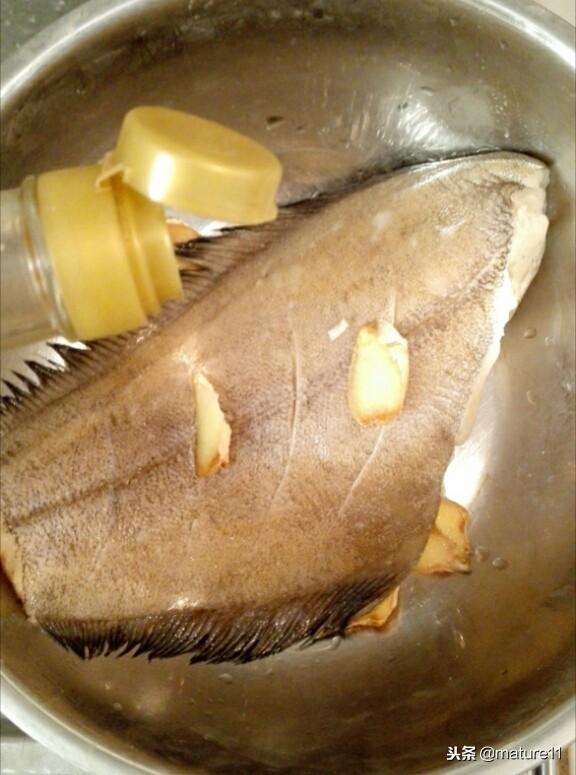 鲽鱼是海鱼吗 鲽鱼怎么做好吃,鲽鱼是海鱼吗(鱼里面最好吃的就是它了)