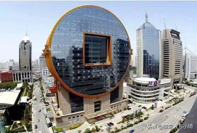 沈阳青年大街属于什么区，沈阳青年大街位置（沈阳青年大街上的奇特建筑）