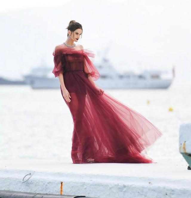 人鱼线是哪里，人鱼线在哪（年龄从来不是借口）