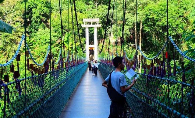 西双版纳的景点，西双版纳景点排行榜（去云南西双版纳旅游必去的十大景观）