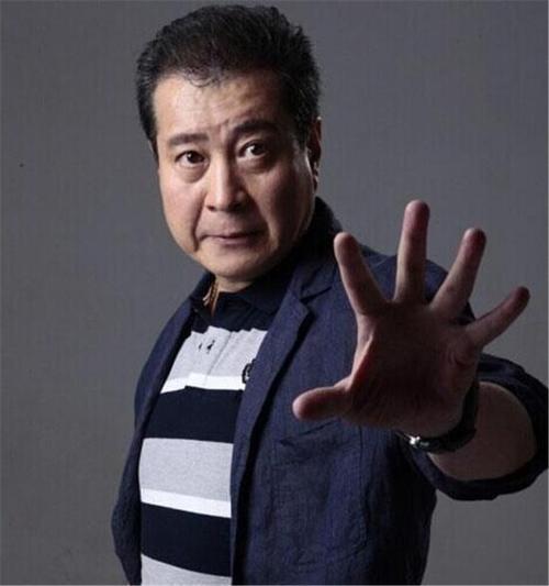 丁副市长的原型是辽宁凤城市委原书记王国强.
