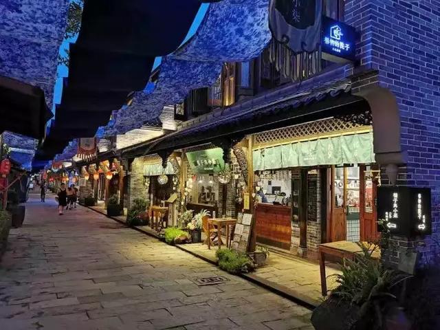 黄龙溪在哪里，黄龙溪的黄龙溪谷（市井印象馆......这个周末走起）