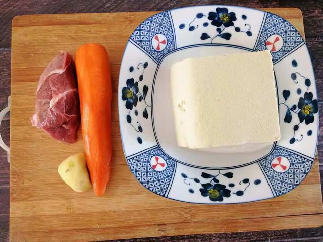 米饭豆腐怎么做好吃，婆婆用剩米饭和一块豆腐