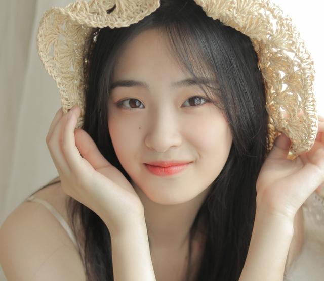 在爱情里单纯到令人心疼的星座女，爱情里最有心机的星座女（总让人想保护的星座女）