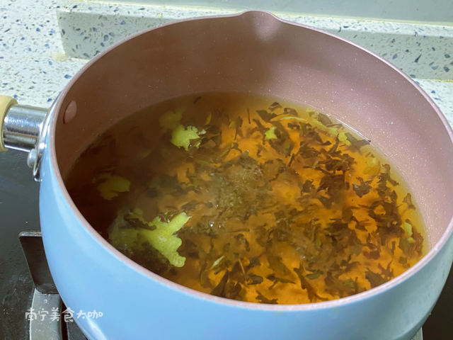 蜂蜜柠檬红茶方法，蜂蜜柠檬红茶水（难怪做出来又苦又涩）