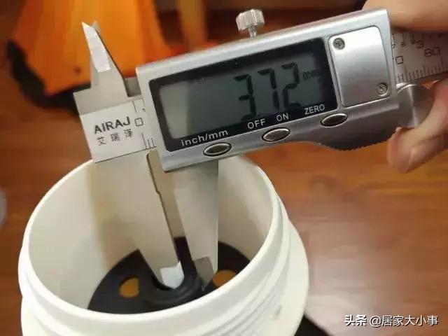 打气筒式马桶疏通器怎么用，疏通器怎么通马桶（一炮疏通神器终于诞生）