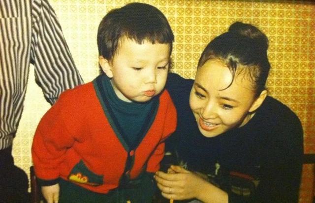 宋丹丹第一任丈夫是谁，十年婚姻毁于一次婚外情