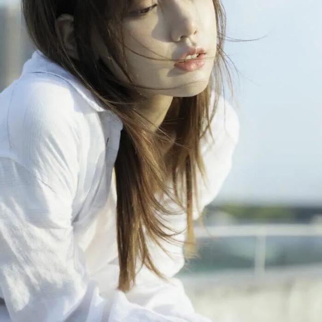 动漫女生头像   今天天气很好适合打打闹闹微信，动漫女生头像   今天天气很好适合打打闹闹，更适合亲亲抱抱（女生：可以获得漂亮并且温柔）