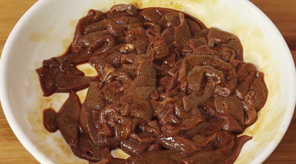 图片[3]-【炒猪肝】做法步骤图 鲜嫩不老没腥味 特别下饭-起舞食谱网