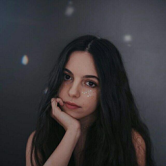 女御/风格/人都有各自的耿耿于怀，微信头像，女御/风格/人都有各自的耿耿于怀（优质欧美女头像）