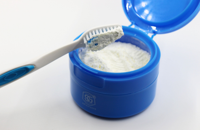 美白牙齿的六个小方法，美白牙齿的六个小方法是什么（6个“低”成本牙齿美白方法）