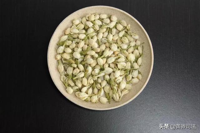 手上出现8种异常，说明你的肝在“求救”